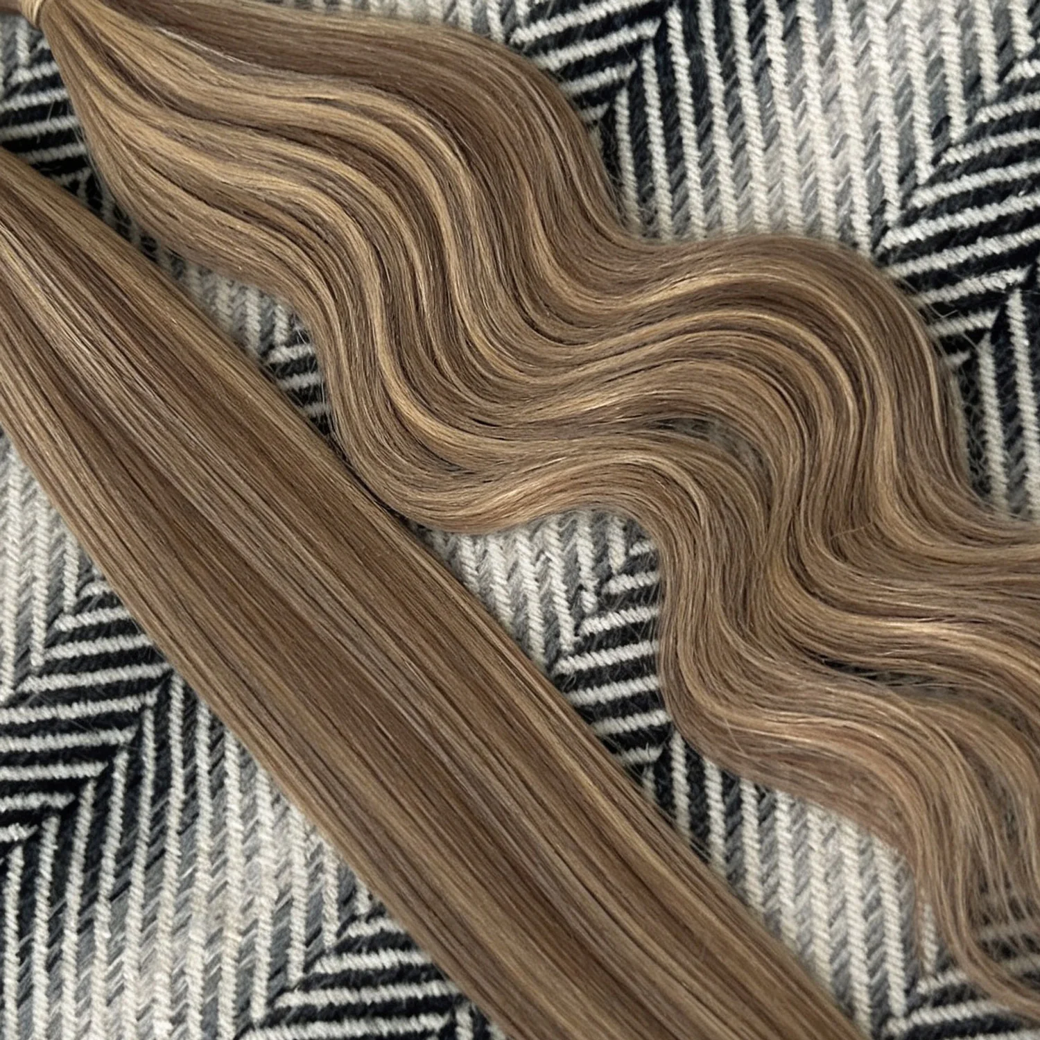 Ponytail Hair Extension #8/22 Cinnamon Brown & Sandy Blonde Highlights - PrettyBull Limited